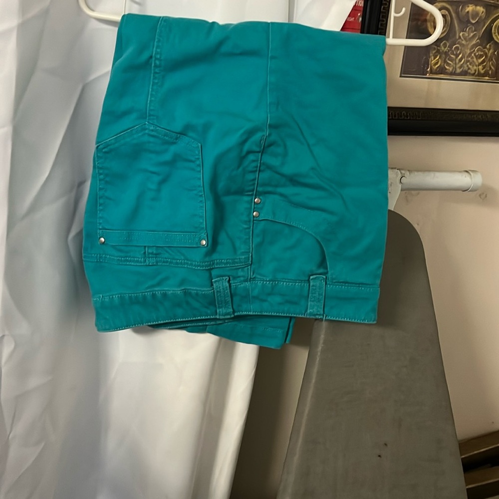 Chico platinum denim capri jeans